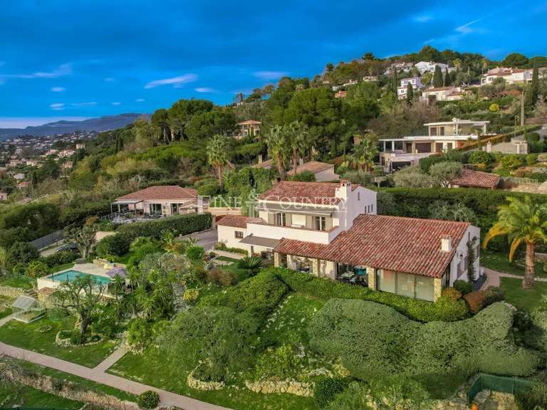 Villa with Sea view Mougins - 5 bedrooms - 198m²