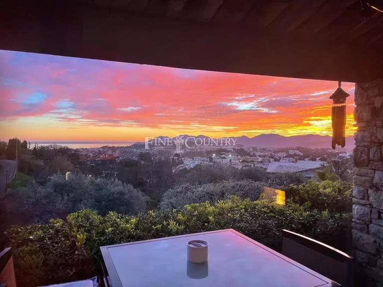 Villa with Sea view Mougins - 5 bedrooms - 198m²