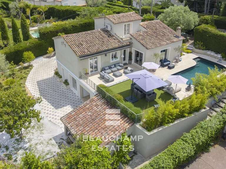 Villa Mougins - 5 bedrooms - 220m²