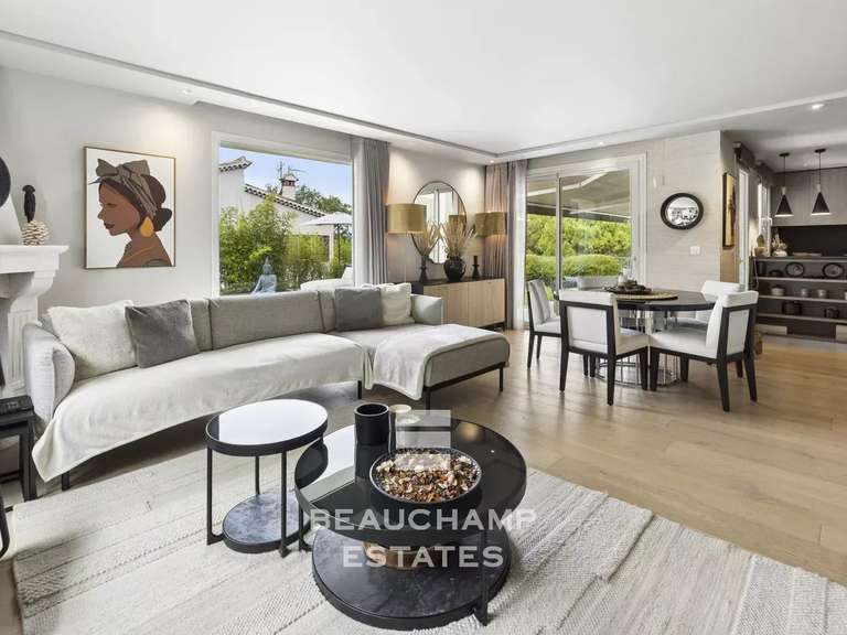 Villa Mougins - 5 bedrooms - 220m²