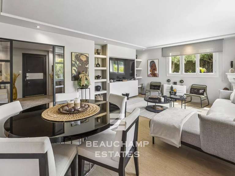 Villa Mougins - 5 bedrooms - 220m²