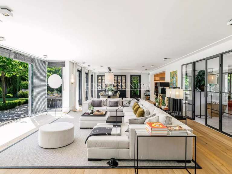 Villa Mougins - 5 bedrooms - 500m²