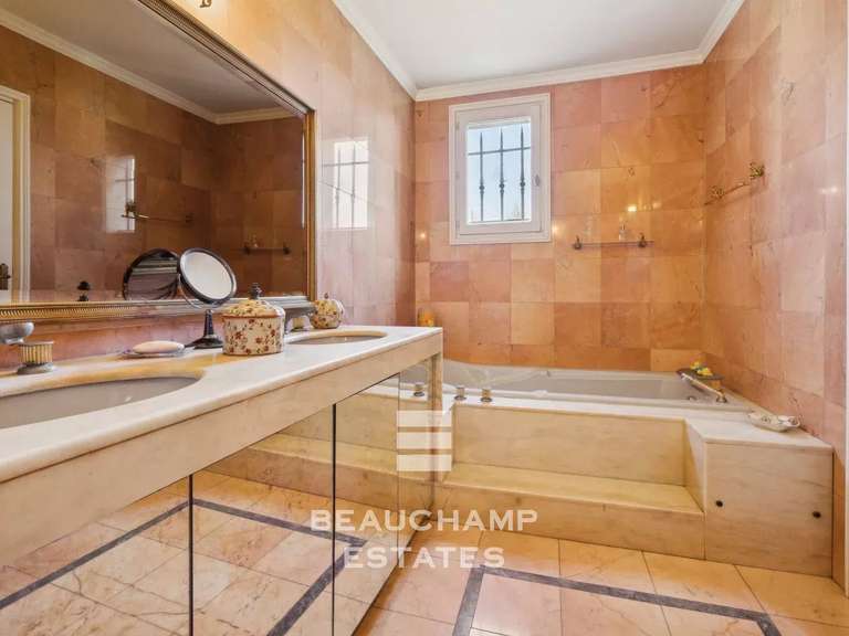 Villa Mougins - 5 chambres - 245m²