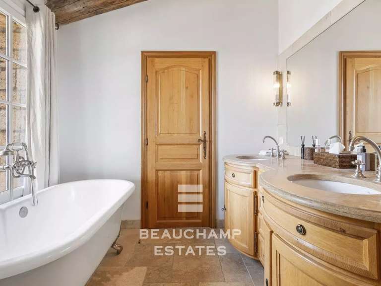Villa avec Vue sur mer Mougins - 6 chambres - 270m²