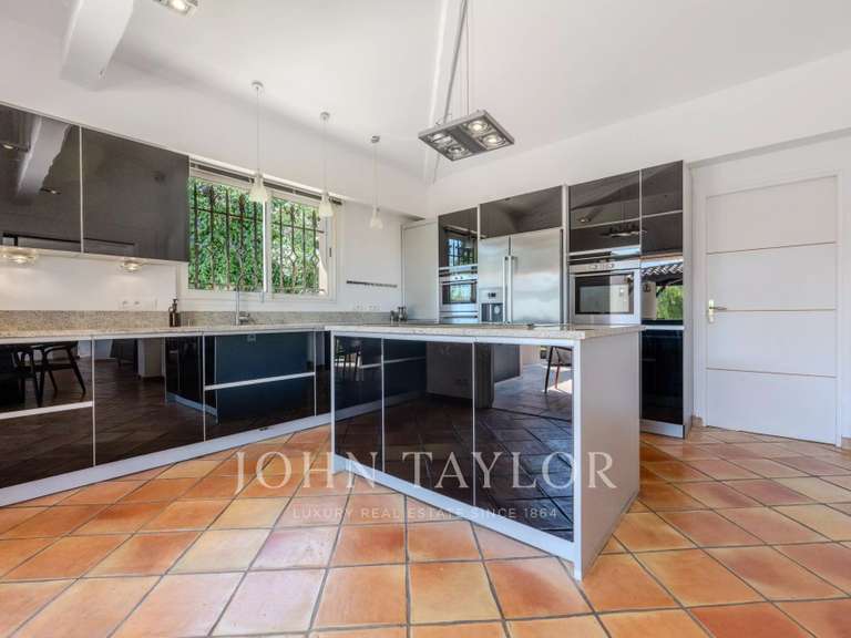 Villa Mougins - 6 chambres - 335m²