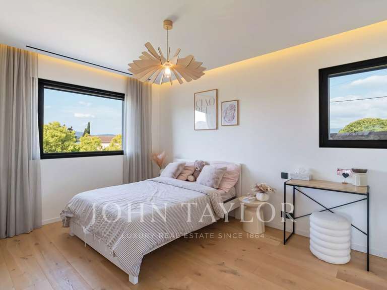 Villa Mougins - 4 bedrooms - 217m²
