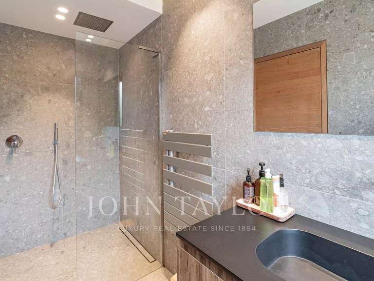 Villa Mougins - 4 bedrooms - 217m²
