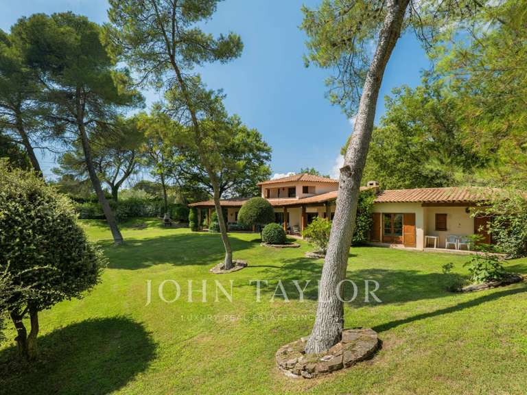 Villa Mougins - 6 bedrooms - 520m²