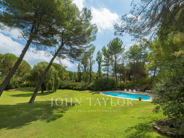 Villa Mougins - 6 bedrooms - 520m²