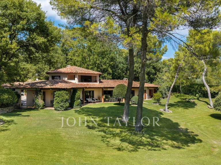 Villa Mougins - 6 bedrooms - 520m²