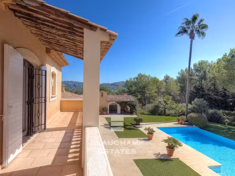 Villa Mougins - 6 chambres - 340m²