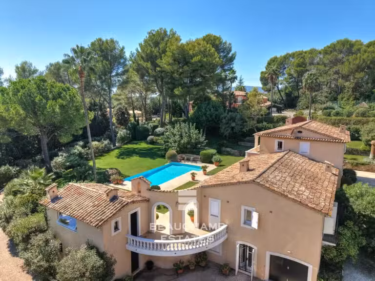 Villa Mougins - 6 chambres - 340m²