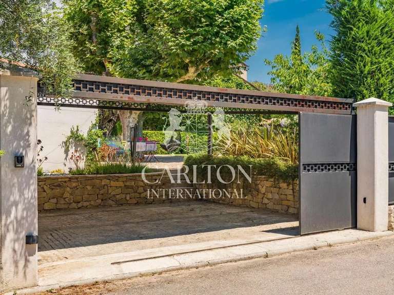 Villa Mougins - 4 bedrooms - 280m²