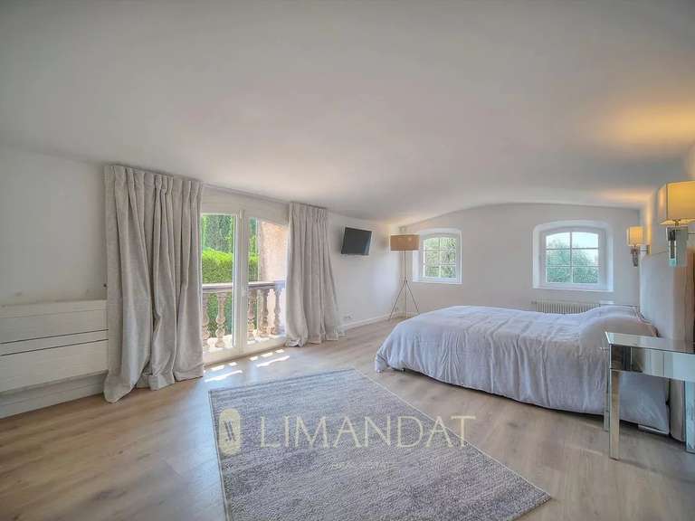 Villa Mougins - 4 bedrooms - 279m²