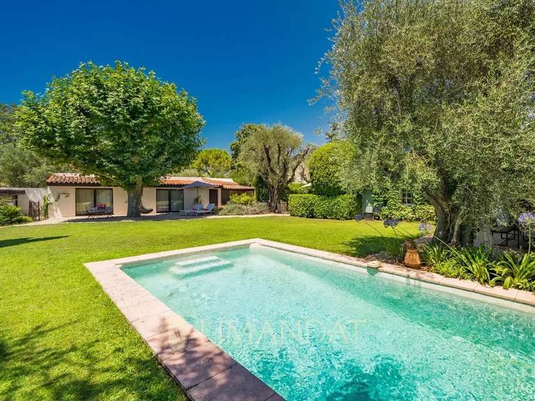 Villa Mougins - 4 bedrooms - 279m²