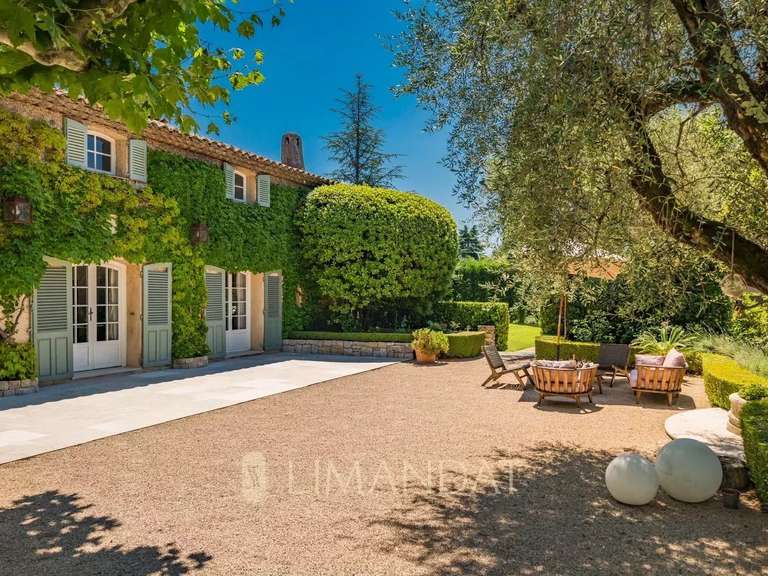 Villa Mougins - 4 bedrooms - 279m²