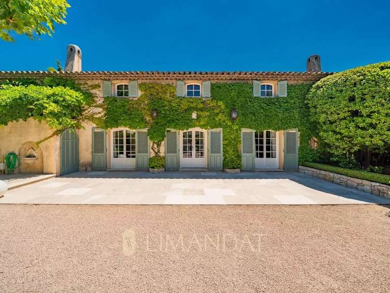 Villa Mougins - 4 bedrooms - 279m²