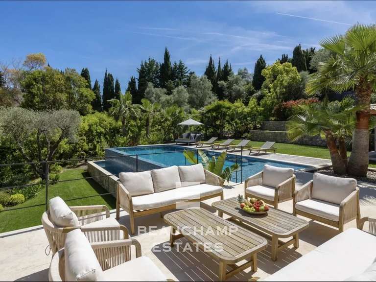Villa Mougins - 5 bedrooms - 350m²
