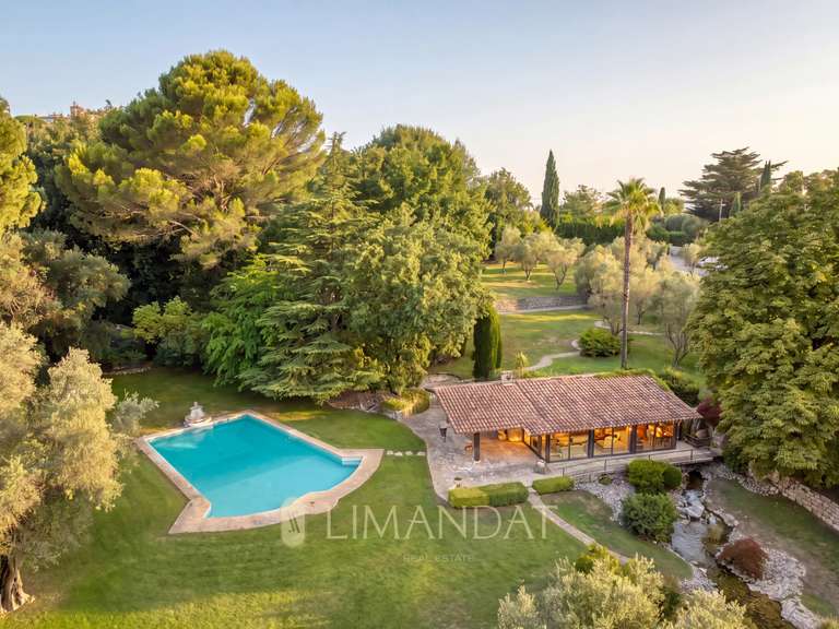 Villa Mougins - 6 chambres - 450m²