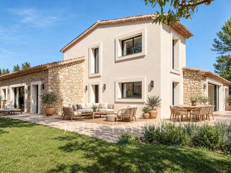 Villa Mougins - 5 bedrooms - 254m²