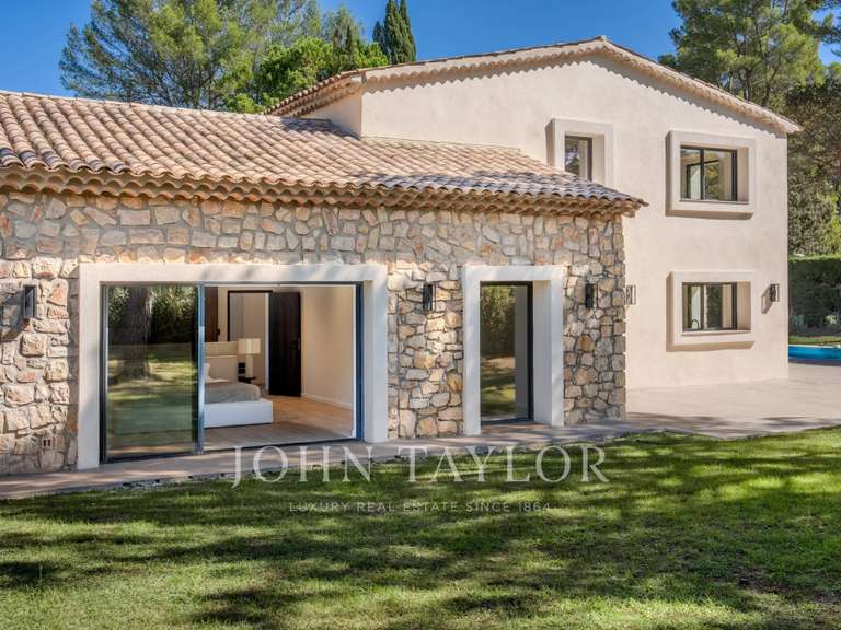 Villa Mougins - 5 bedrooms - 254m²