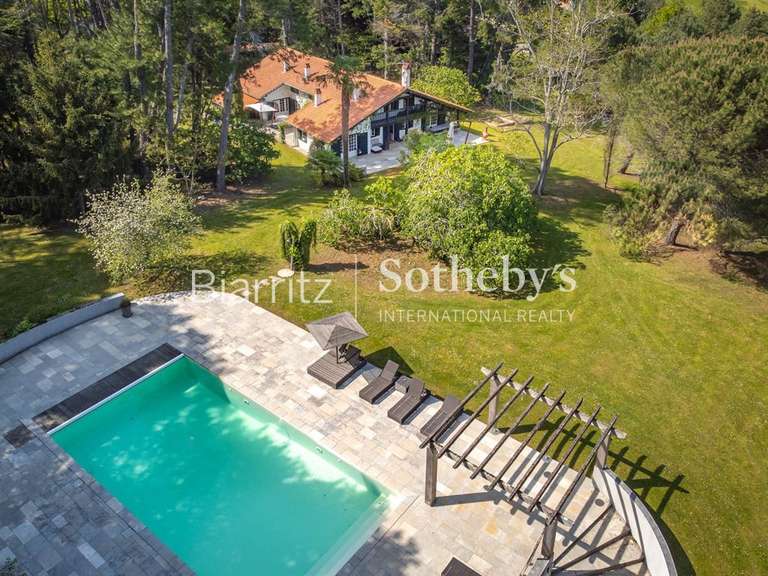 Maison Mouguerre - 5 chambres - 300m²