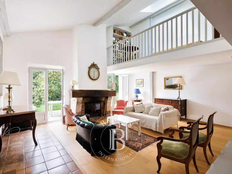 House Mouguerre - 5 bedrooms - 230m²