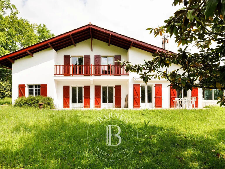 House Mouguerre - 5 bedrooms - 230m²
