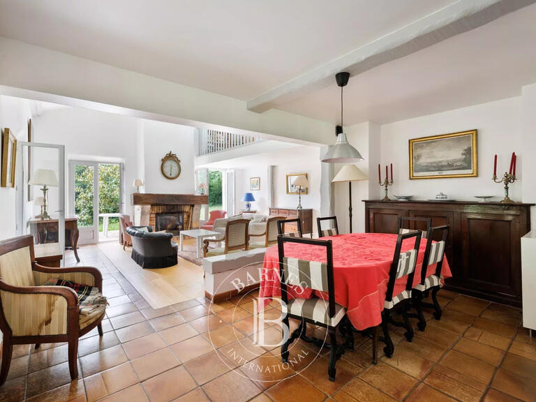 House Mouguerre - 5 bedrooms - 230m²