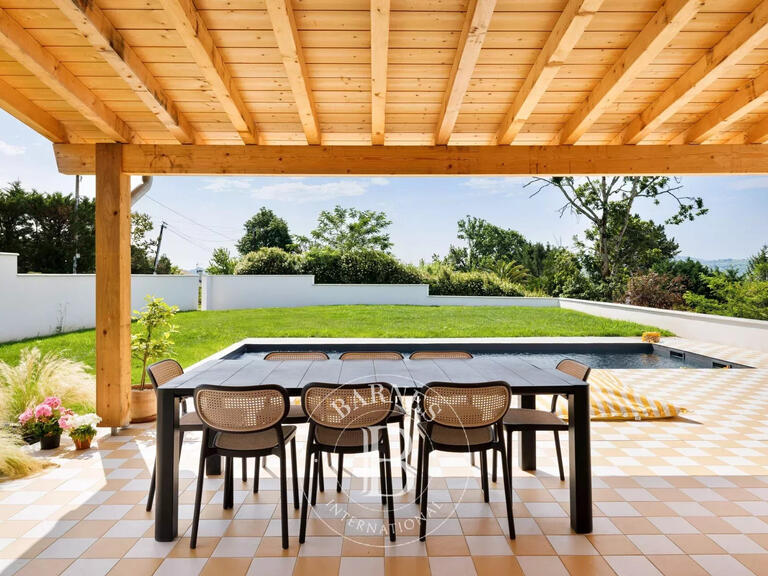 House Mouguerre - 5 bedrooms - 268m²