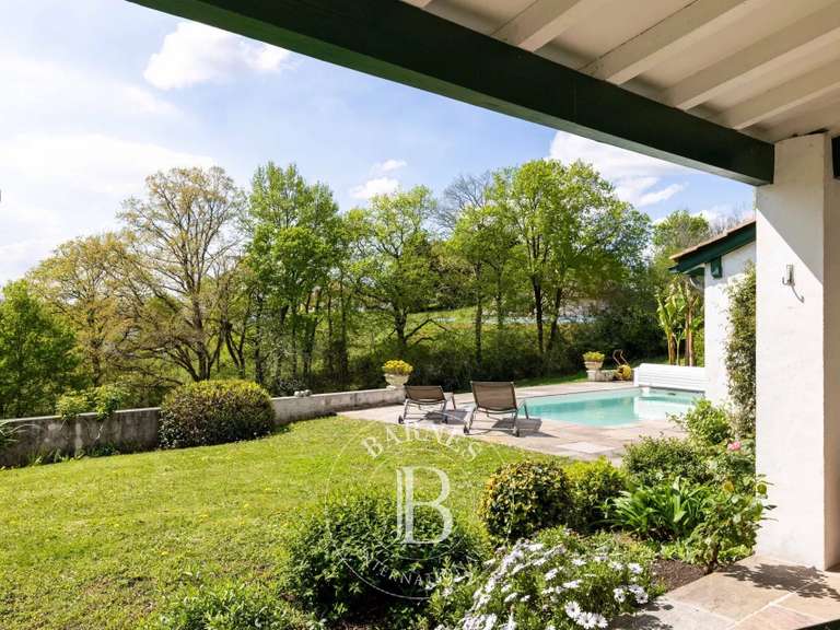 Maison Mouguerre - 5 chambres - 243m²