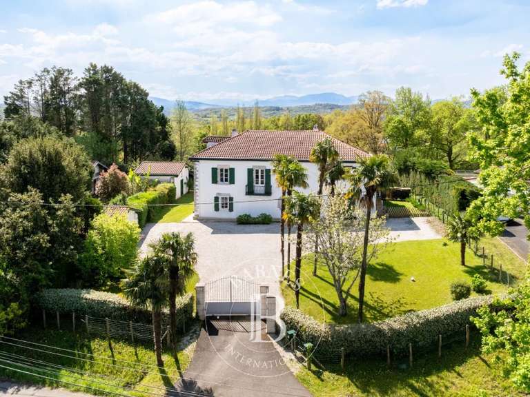 Maison Mouguerre - 5 chambres - 243m²