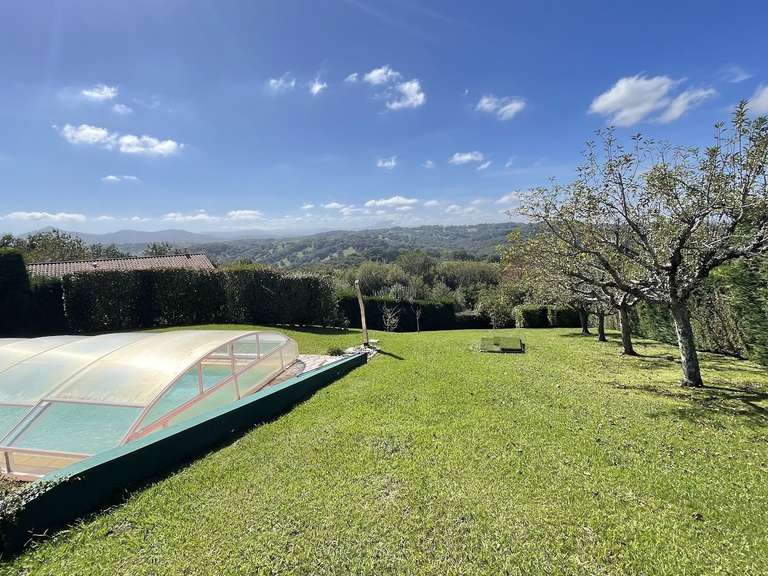 House Mouguerre - 4 bedrooms - 192m²