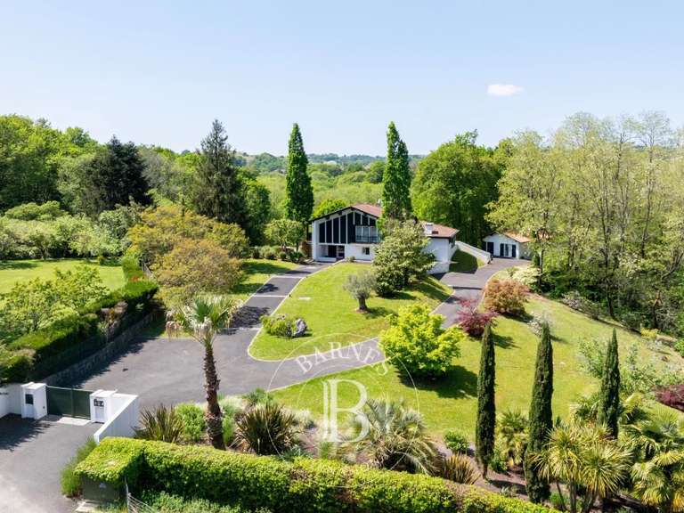 Maison Mouguerre - 4 chambres - 384m²