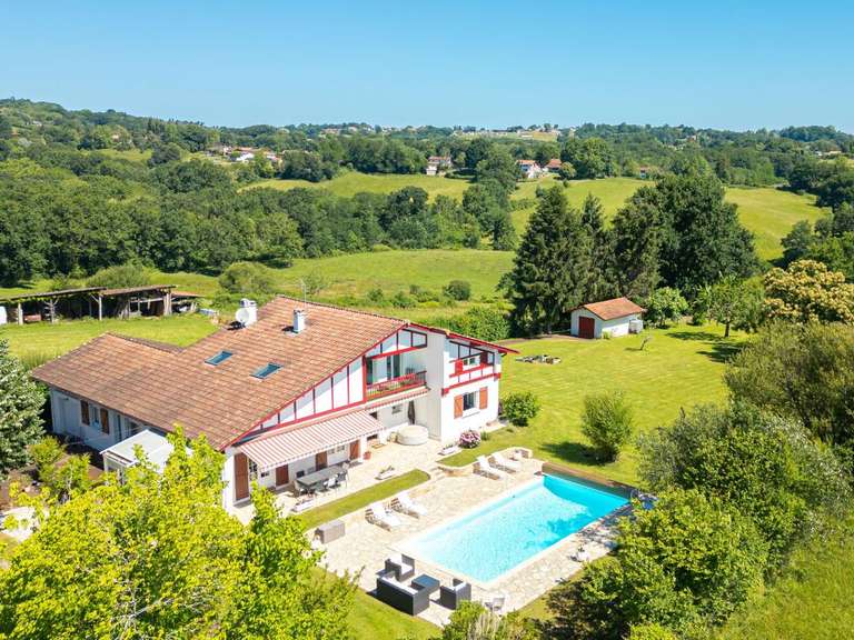 Maison Mouguerre - 8 chambres - 260m²