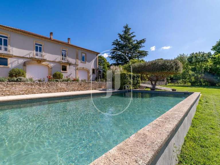 Propriété Moulézan - 14 chambres - 490m²