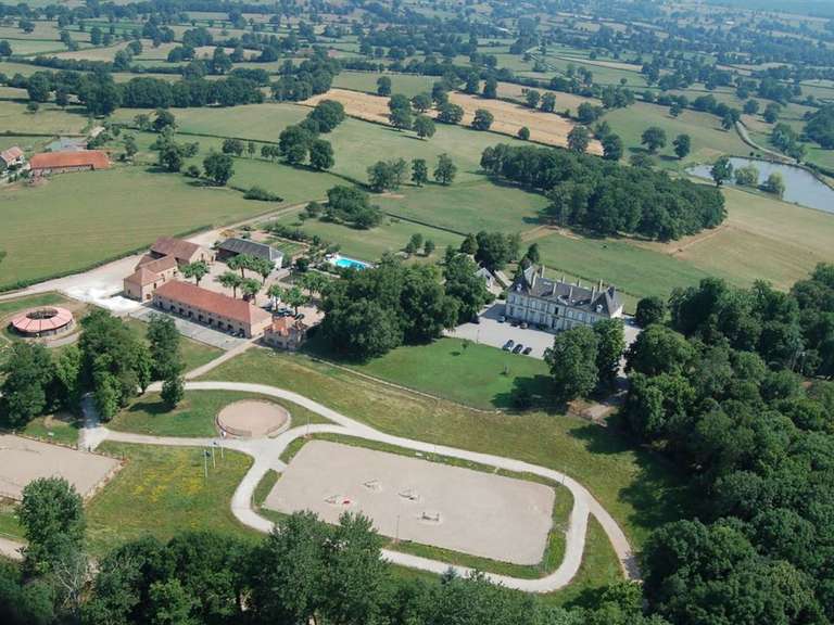 Château Moulins - 968m²