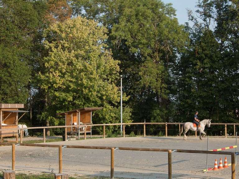 Château Moulins - 968m²