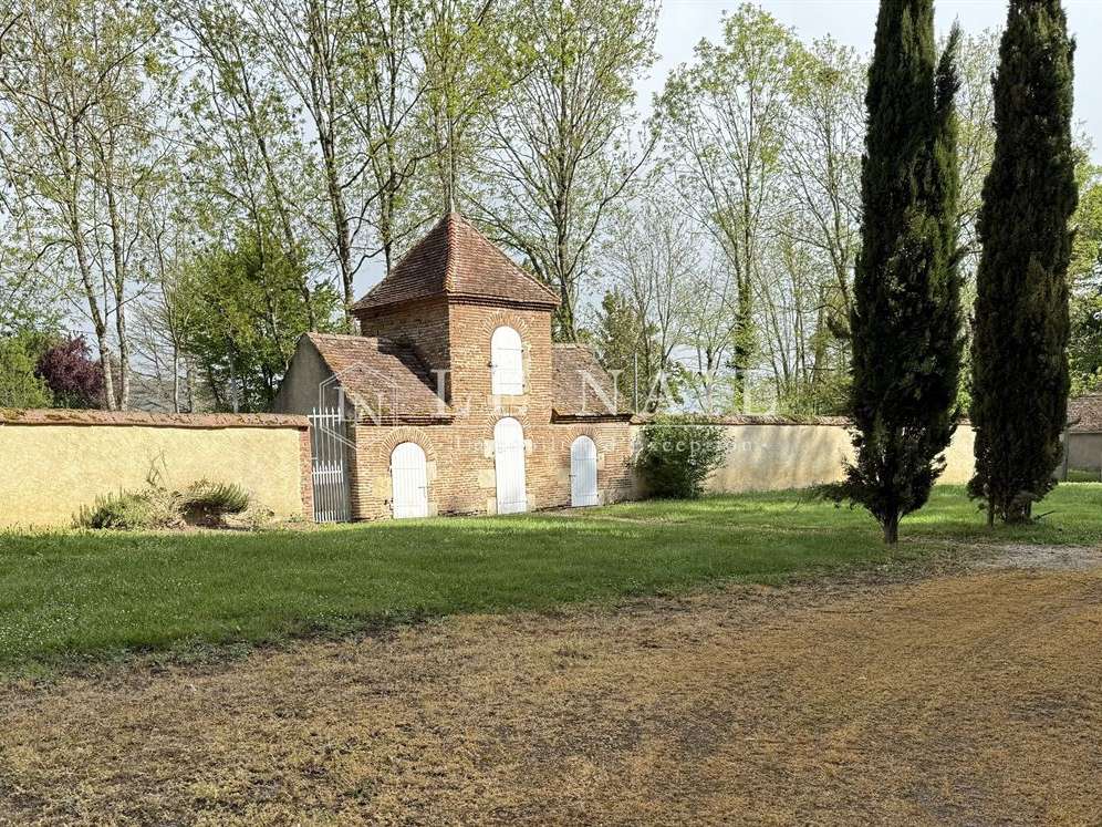 Château Moulins
