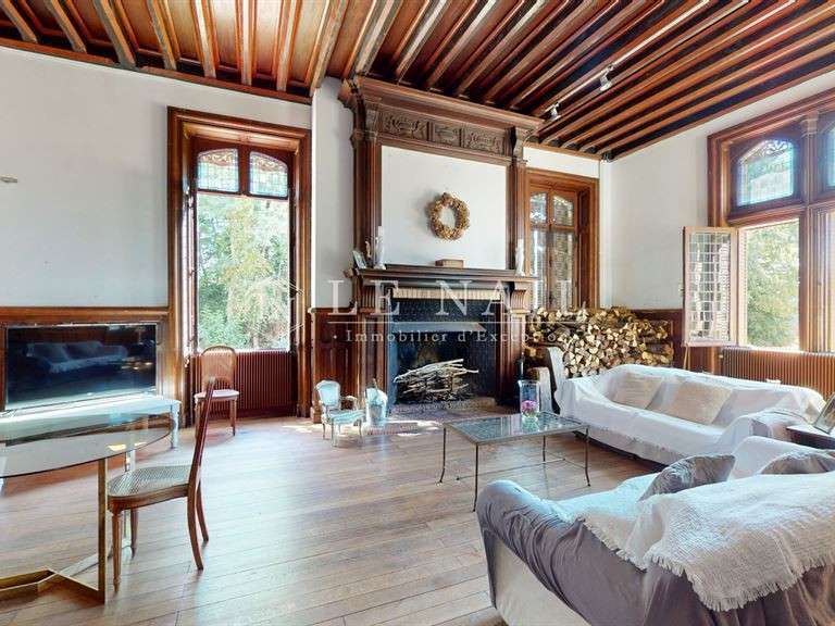 Castle Moulins - 763m²