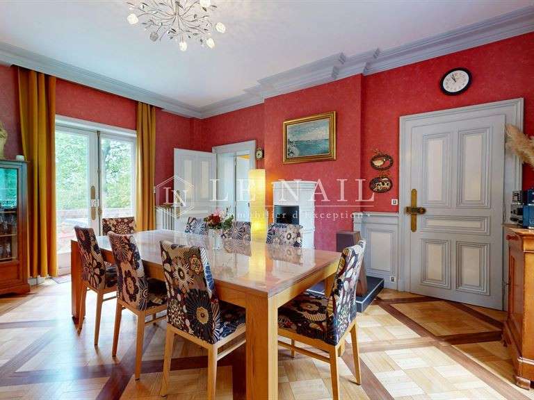 Maison Moulins - 7 chambres - 280m²