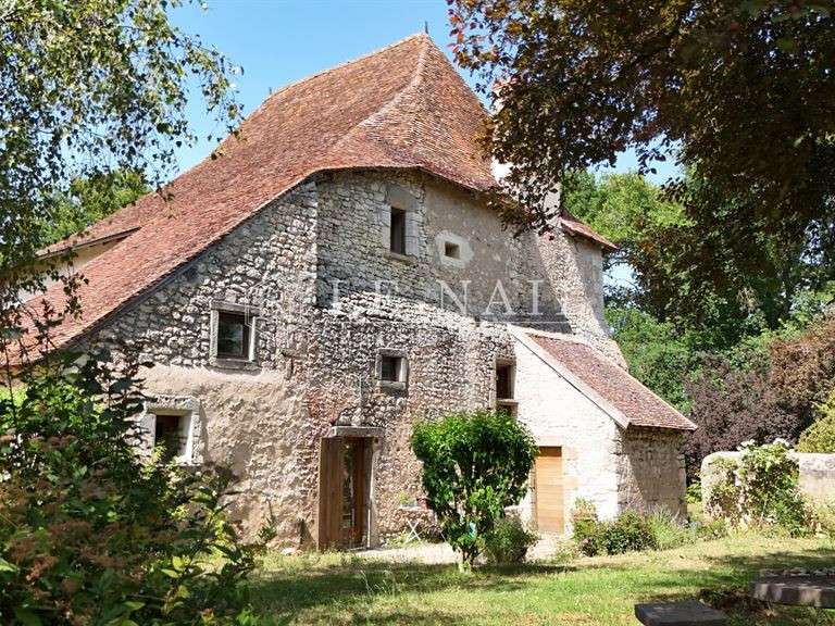 Maison Moulins - 3 chambres - 248m²