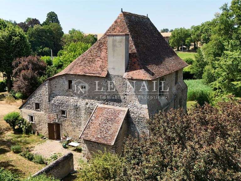 Maison Moulins - 3 chambres - 248m²
