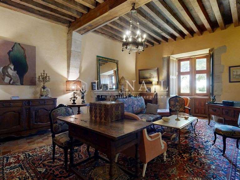Manor Moulins