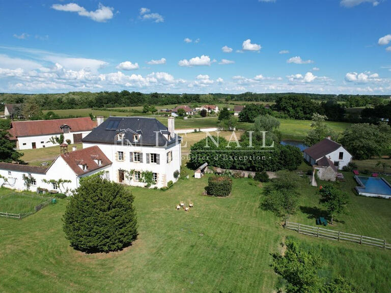 Property Moulins - 6 bedrooms - 421m²