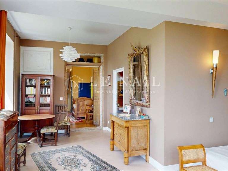 Propriété Moulins - 6 chambres - 421m²