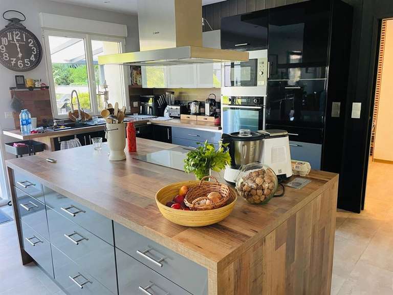 House Moulins-en-Bessin - 4 bedrooms - 177m²
