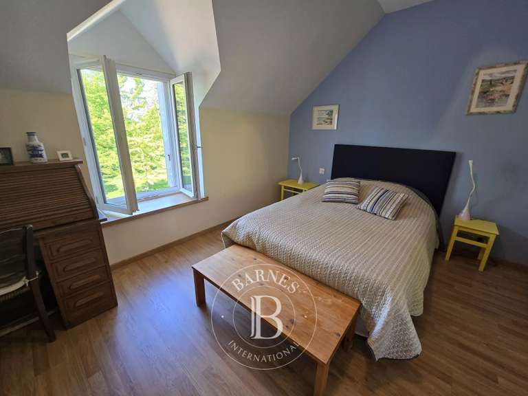 Bien atypique Moulins-sur-Yèvre - 6 chambres - 311m²