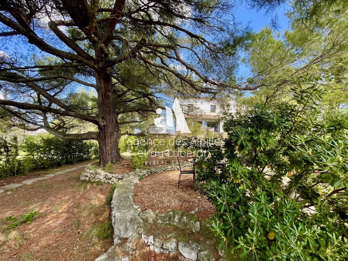 Maison Mouriès