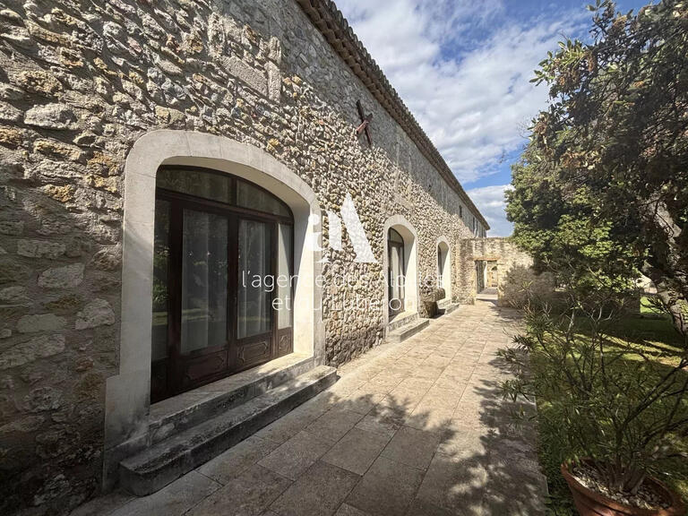 House Mouriès - 500m²